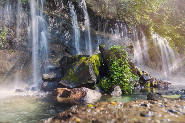 Zeven watervallen in Juayua — Stockfoto