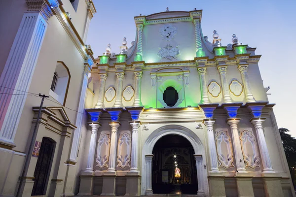 Igreja La Merced em León, Nicarágua — Fotografia de Stock