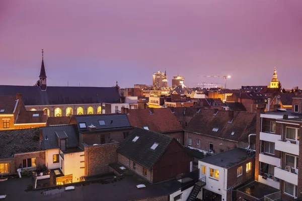 Panorama van Hasselt bij nacht — Stockfoto