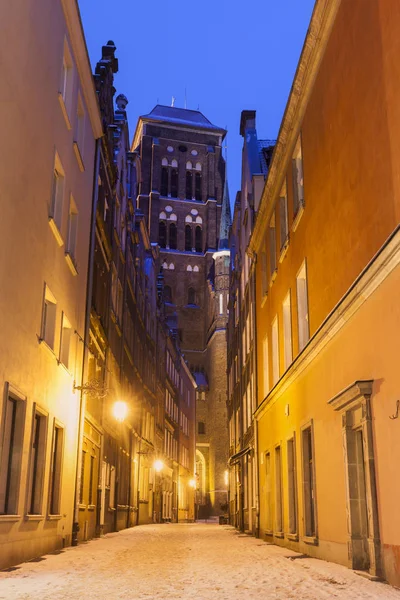Церковь Святой Марии в Гданьске ночью — стоковое фото