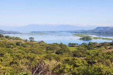 Lake Suchitoto görülen Suchitlan