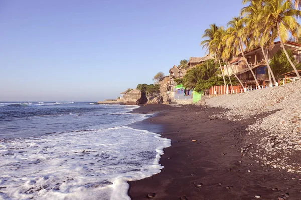 El tunco strand in salvador — Stockfoto