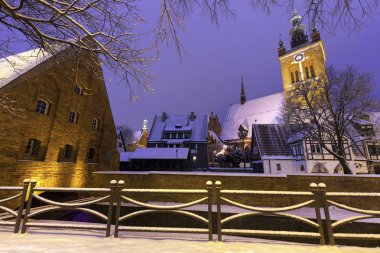 Gdansk geceleri küçük değirmen