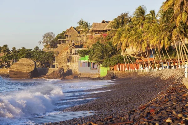 Pláž El Tunco v Salvadoru — Stock fotografie