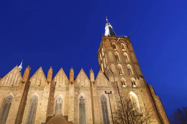 Kirche der Himmelfahrt der seligen Jungfrau Maria in chelmno — Stockfoto