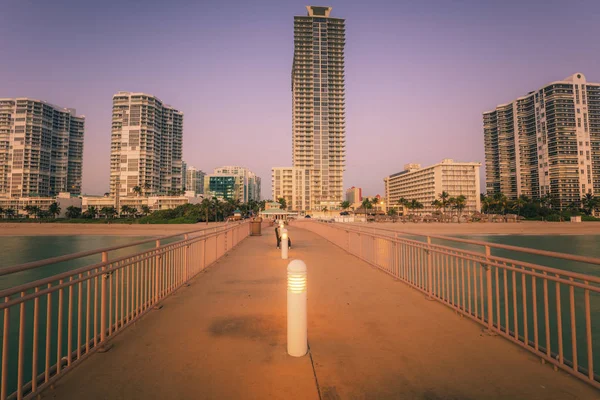 Sunny Isles Sahili 'ndeki iskele.