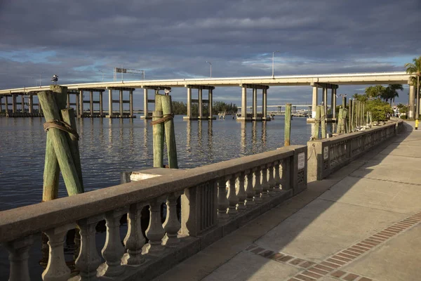 Caloosahatchee River in Fort Myers — Stock Photo, Image