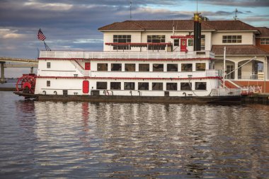 Fort Myers 'daki Caloosahatchee Nehri