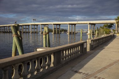 Fort Myers 'daki Caloosahatchee Nehri