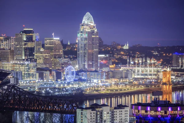 Cincinnati at night — Stock Photo, Image