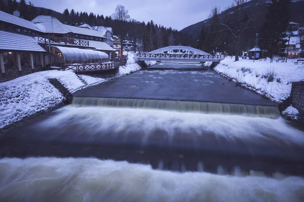 斯宾德勒夫 梅林的易北河Spindleruv Mlyn Hradec Kralove Czechia — 图库照片