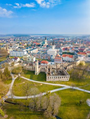 Strzelce Opolskie 'nin mimarisi. Strzelce Opolskie, Opole, Polonya.