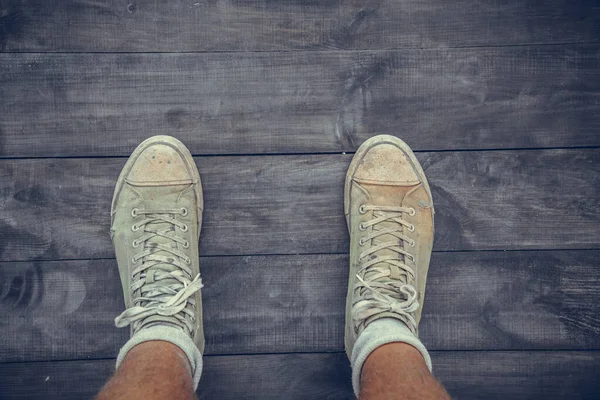 Green Old Vintage Sneakers Mans Foot — Stock Photo, Image