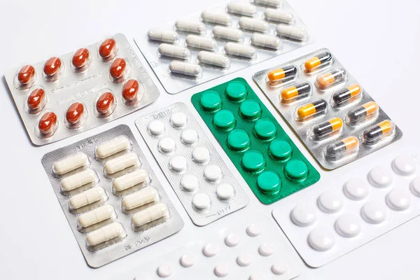 Placas Tabletas Diferentes Colores Jeringa Termómetro Para Medicamentos — Foto de Stock