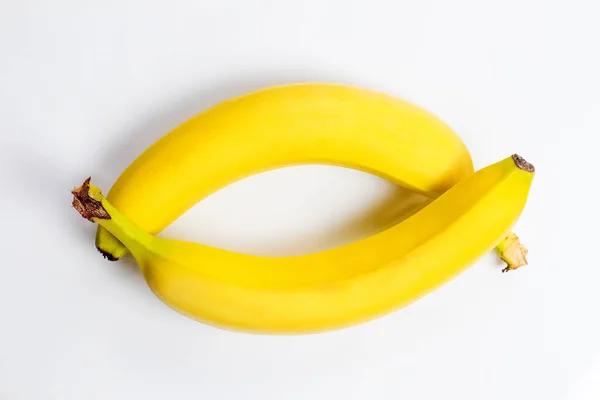 Bananas Amarelas Frescas Saborosas Para Uma Dieta Saudável Fundo Branco — Fotografia de Stock