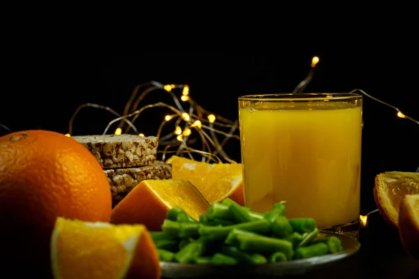 Fresh Orange Juice Glass Slices Oranges Diet Bread Green Beans — Stock Photo, Image