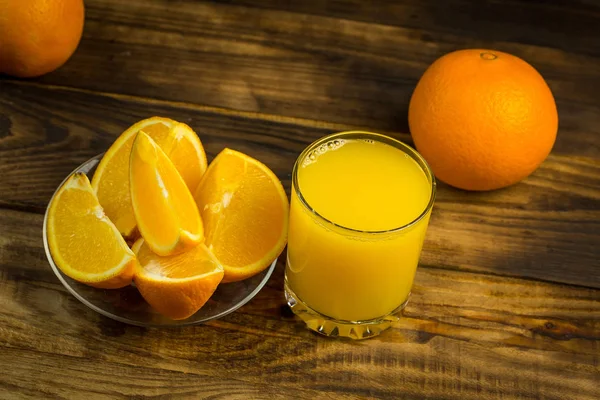 Glass Orange Juice Slices Orange Wooden Table — 스톡 사진