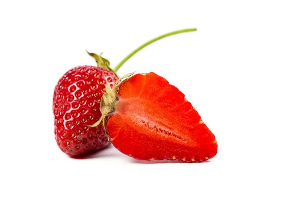 Reife Rote Erdbeeren Auf Weißem Hintergrund — Stockfoto