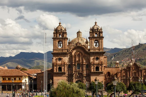 Bir şehrin merkezine: Arequipa, Peru - 2 Şubat 2018- — Stok fotoğraf