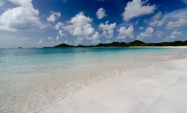 Quiet waters and white sand of Church Valley beach - 2 — Stock Photo, Image