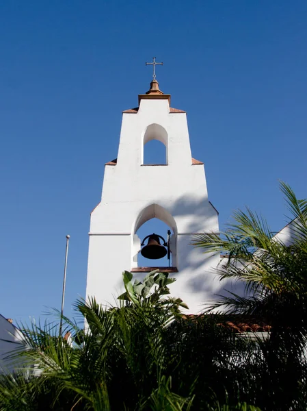 Steeple of Star Of The Sea Church over palm trees — Stok Foto