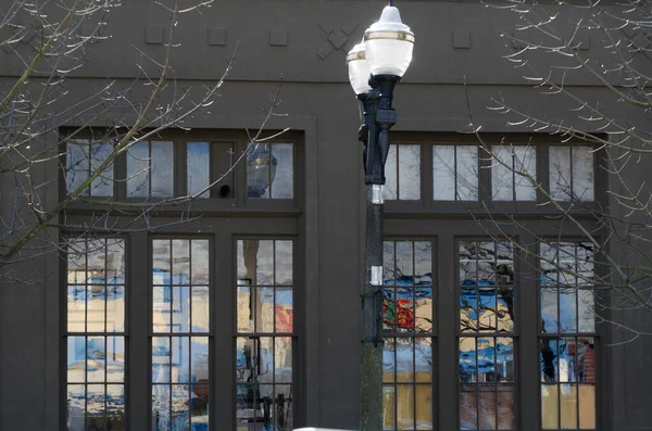 Bunte Spiegelungen Fenster Eines Gebäudes Der Harris Avenue Fairhaven Bellingham — Stockfoto