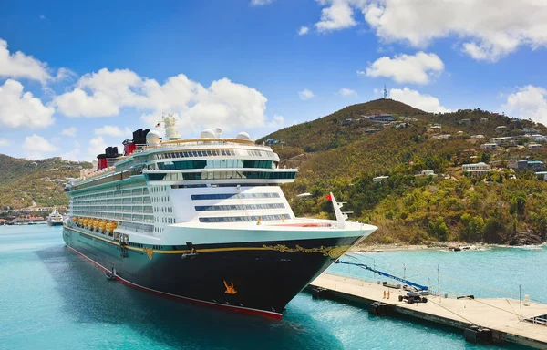 Thomas Virgin Islands Března 2019 Plavební Loď Disney Fantasy Zakotvila — Stock fotografie