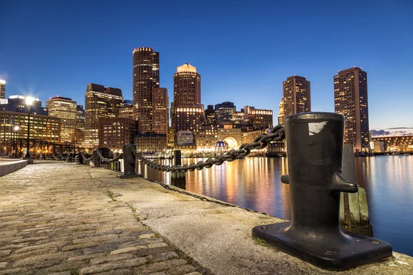 Boston üzerinde gece atış