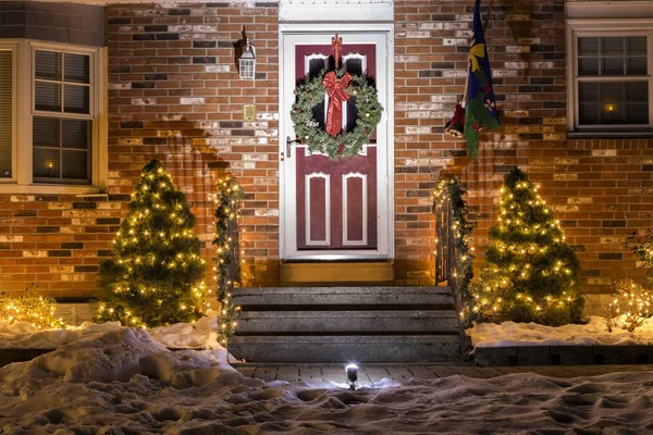 Noel dekorasyonu ile ev