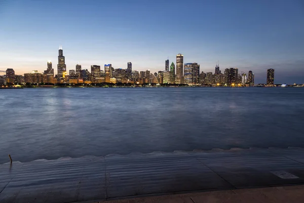 Chicago Manzarası Gece — Stok fotoğraf
