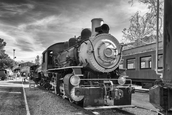 Vecchio Treno Bianco Nero — Foto Stock