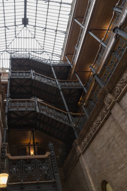 Merdivenlerden bakış