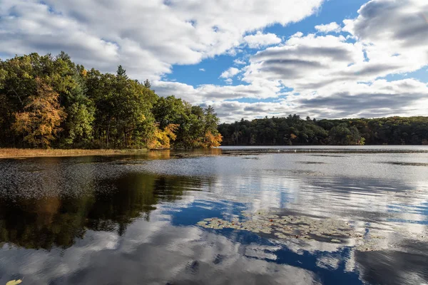 Прекрасный Осенний Полдень Массачусетсе — стоковое фото