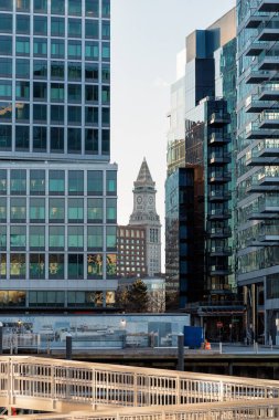 Mavi binanın perspektif görüntüsü