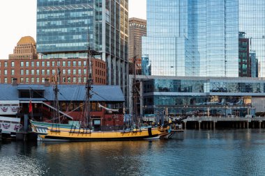Boston Limanı 'ndan güzel bir manzara