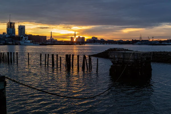 Μια Όμορφη Νύχτα Απολαμβάνοντας Θέα Από Την Ανατολική Βοστώνη — Φωτογραφία Αρχείου
