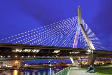 Leonard P. Zakim Bunker Hill Anıt Köprüsü, Boston, Massachusetts