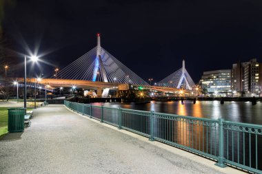 Leonard P. Zakim Bunker Hill Anıt Köprüsü, Boston, Massachusetts