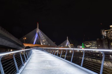 Leonard P. Zakim Bunker Hill Anıt Köprüsü, Boston, Massachusetts