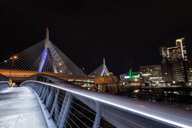 Leonard P. Zakim Bunker Hill Anıt Köprüsü, Boston, Massachusetts
