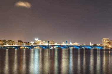 Boston Şehri Bir Bahar Gecesinde