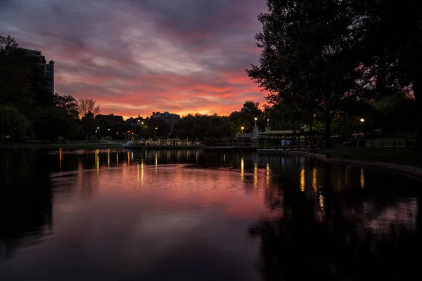 Dreamy Sunset Boston Public Garden — Stock Photo, Image