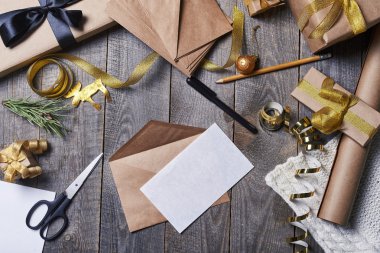 Noel dekorasyonu ile tablo