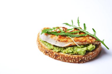 Türkiye ye ve avokado sandviç