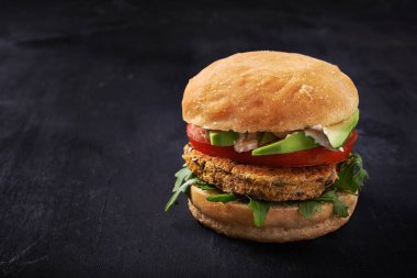 sebzeli chickpie burger