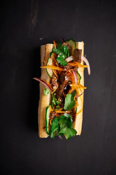 Banh'da mi sanwdiches, üstten görünüm