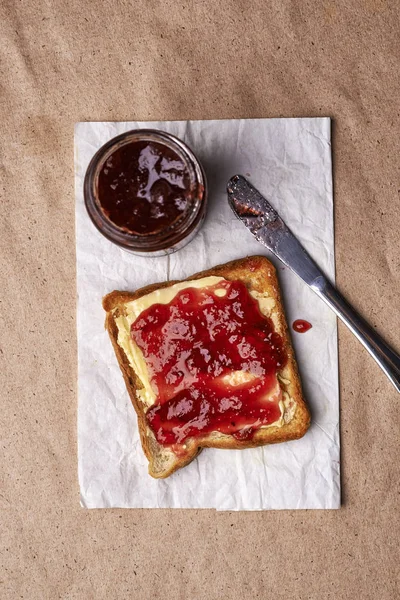 Boterham met jam en boter — Stockfoto