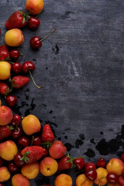 Metin için böğürtlen ve yer