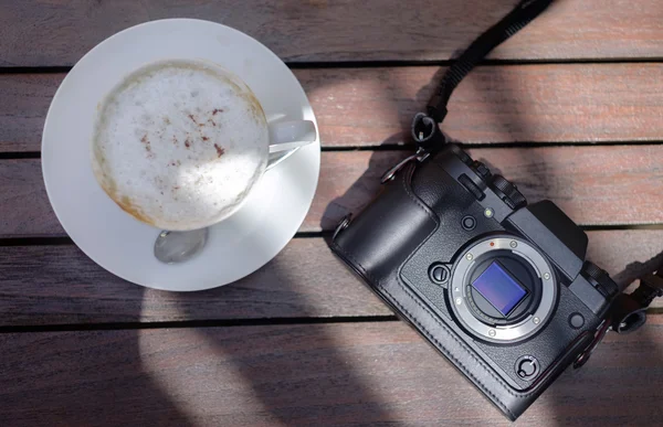 Retro kamera aynasızlar kahve