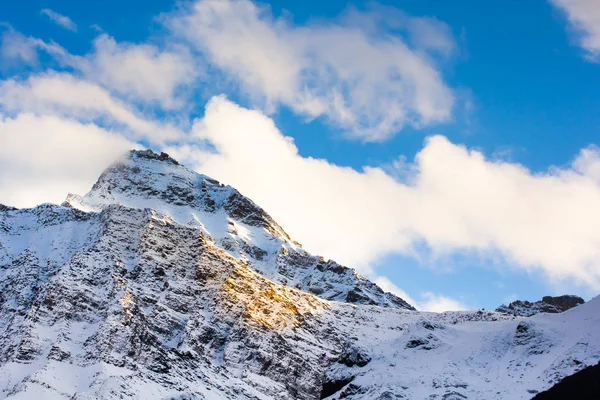 Гірський сніговий пейзаж природа — стокове фото